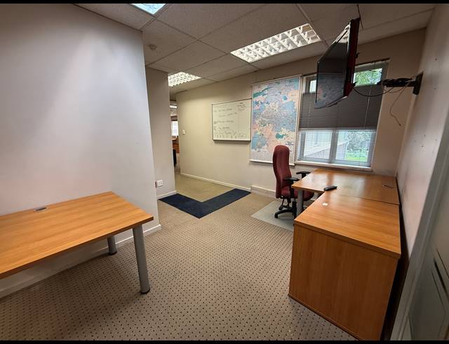 381M² OFFICE TO LET IN KILLARNEY